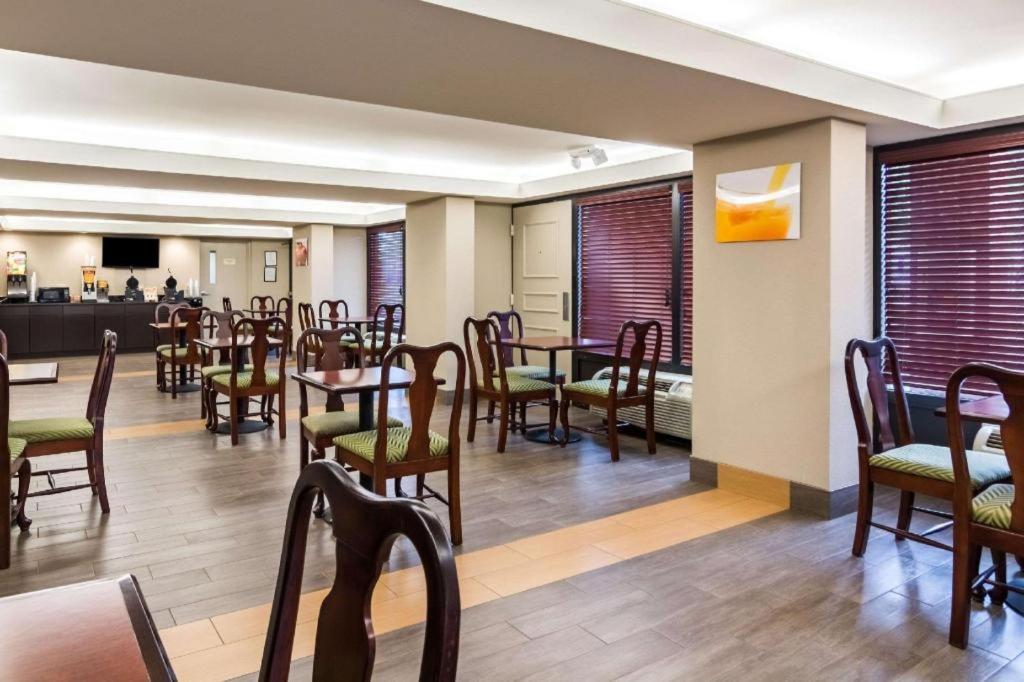 Quality Inn Манассас Екстер'єр фото