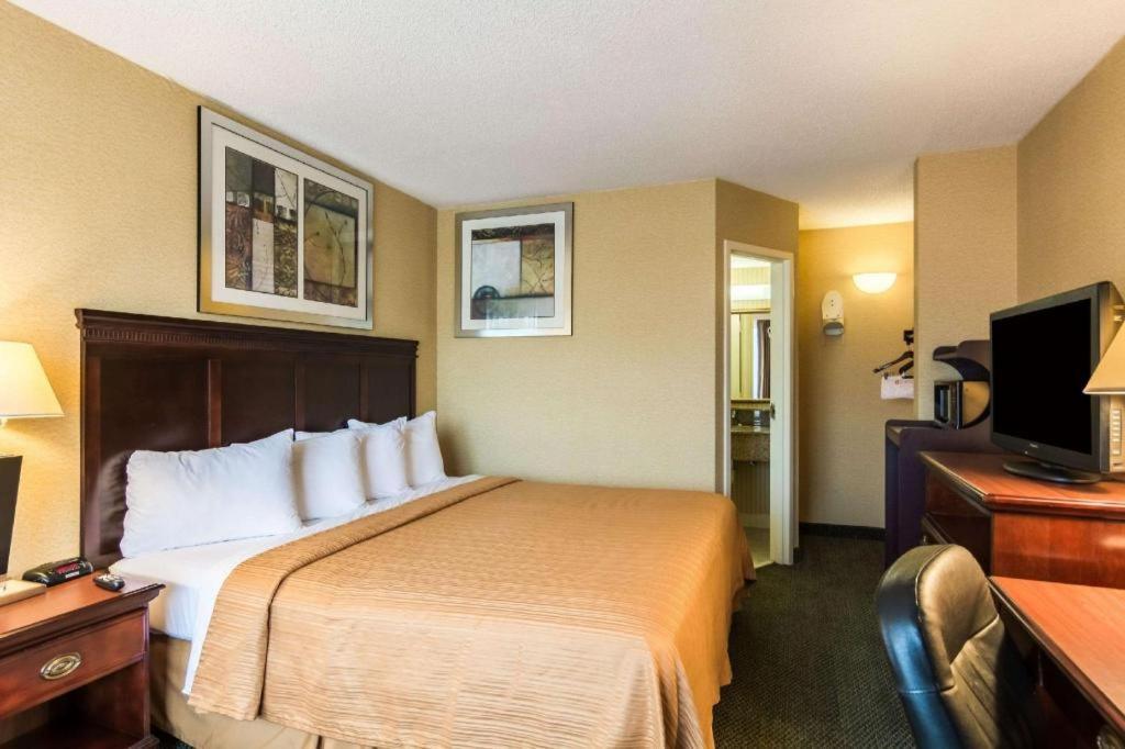 Quality Inn Манассас Екстер'єр фото