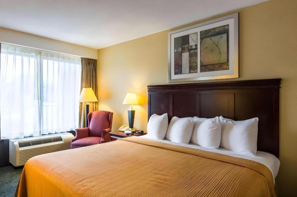 Quality Inn Манассас Екстер'єр фото