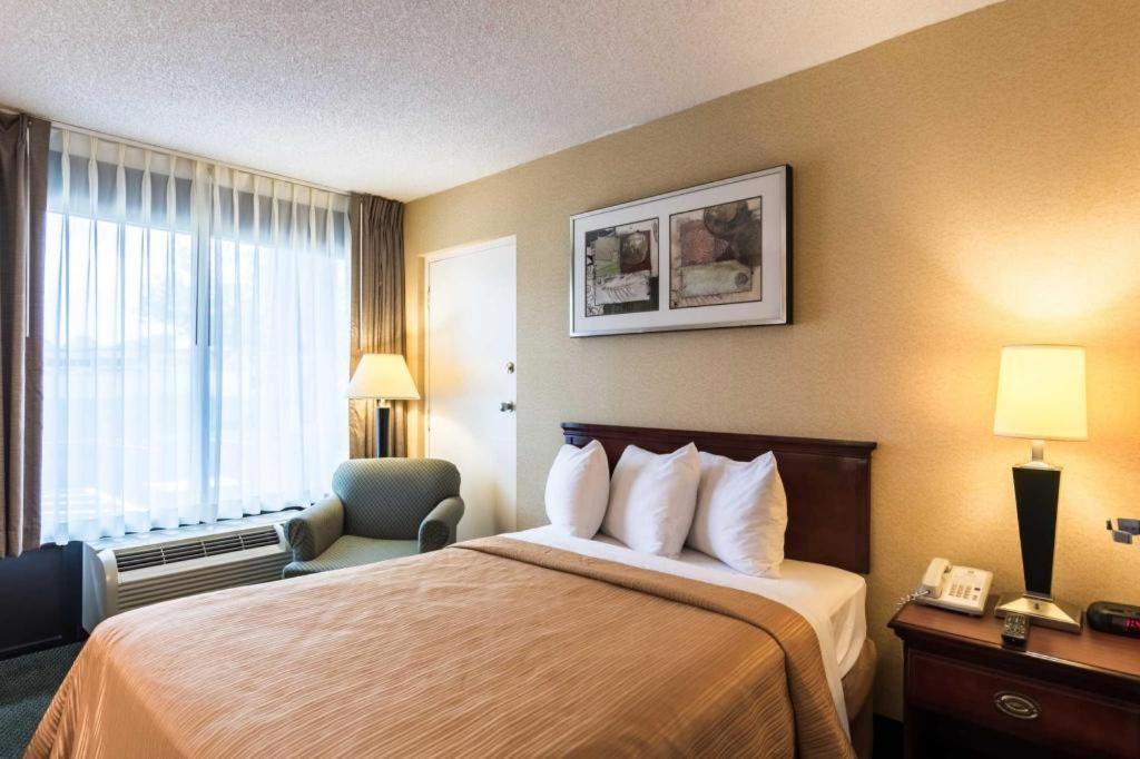 Quality Inn Манассас Екстер'єр фото