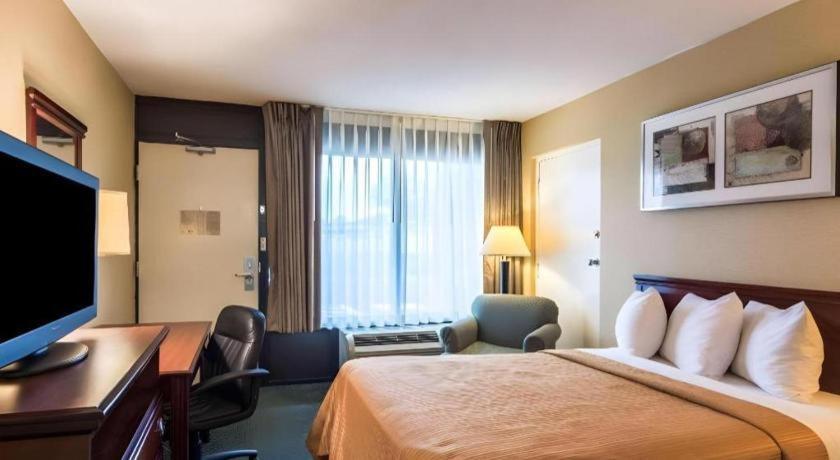 Quality Inn Манассас Екстер'єр фото