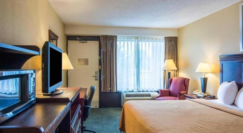 Quality Inn Манассас Екстер'єр фото