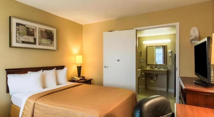 Quality Inn Манассас Екстер'єр фото