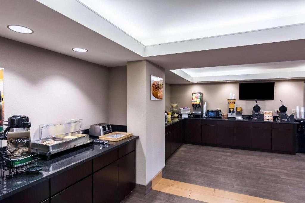Quality Inn Манассас Екстер'єр фото